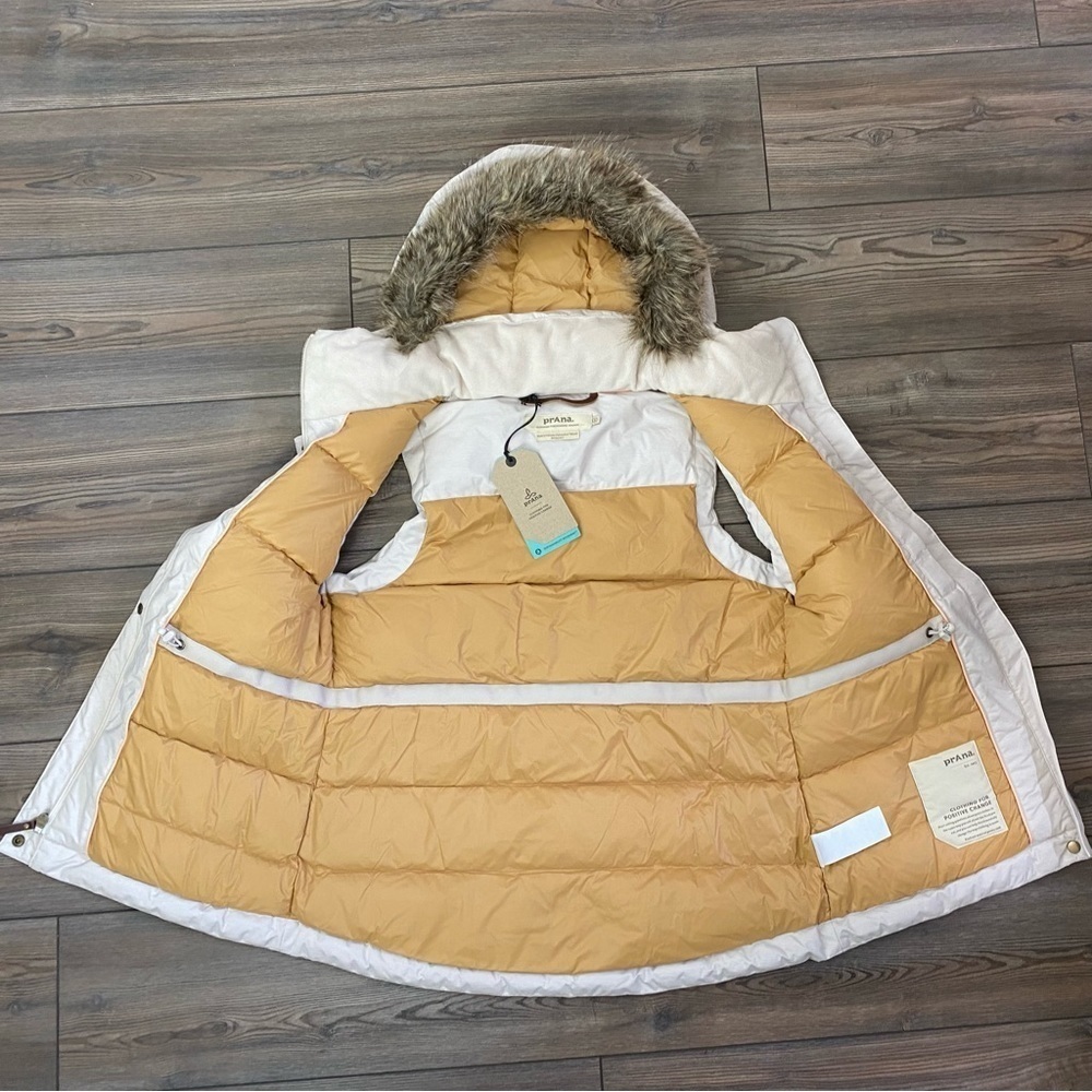 NEW Prana Banajaara Hooded Vest with 650-fill down - Picture 7 of 14